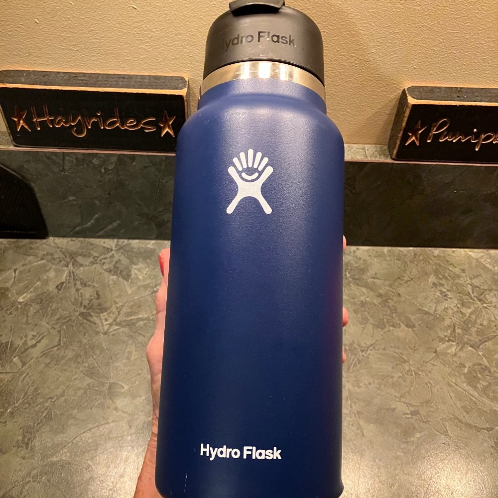 HYDRO FLASK 32 OZ WIDE MOUTH WITH FLEX CAP, COBALT BLUE, 10 x 3.5